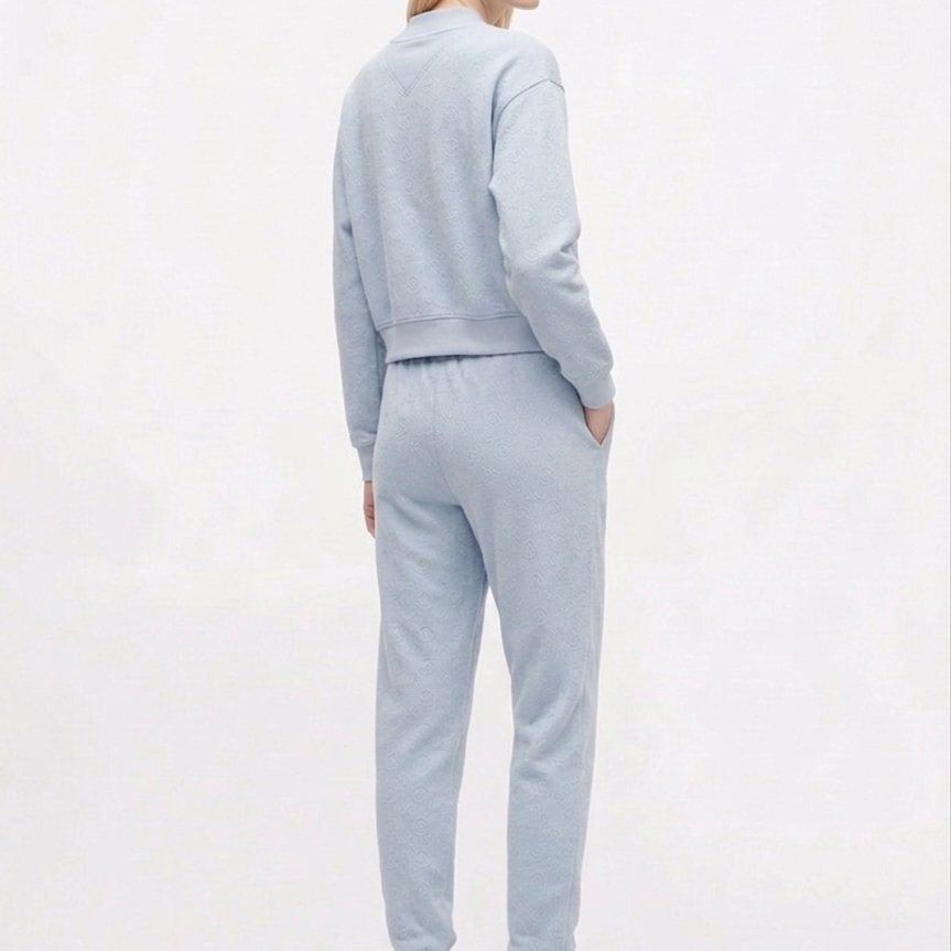 Chandal azul pastel