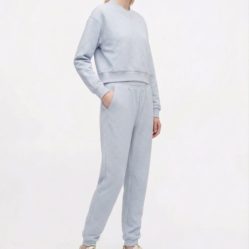 Chandal azul pastel